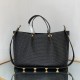 Valentino Bags Top Quality
35/25/17cm Valentino Bags Top Quality
35/25/17cm