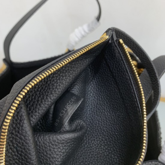 Valentino Bags Top Quality
35/25/17cm Valentino Bags Top Quality
35/25/17cm