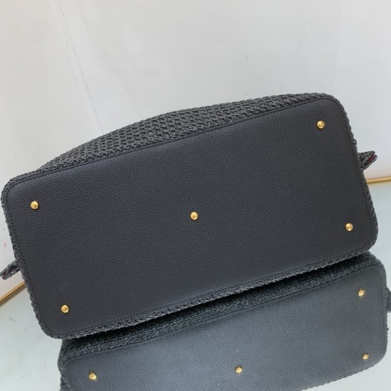 Valentino Bags Top Quality
35/25/17cm Valentino Bags Top Quality
35/25/17cm