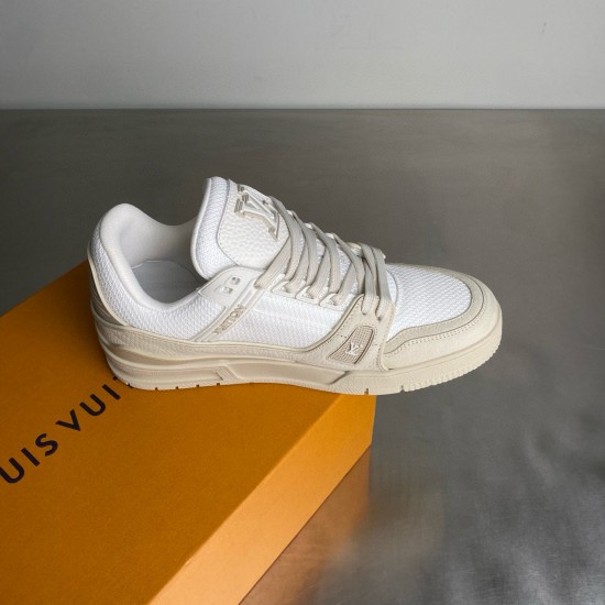 LV Shoes Top Quality
women 35-40
men 39-45 LV Shoes Top Quality
women 35-40
men 39-45
