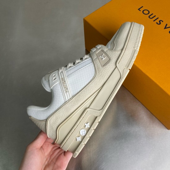 LV Shoes Top Quality
women 35-40
men 39-45 LV Shoes Top Quality
women 35-40
men 39-45