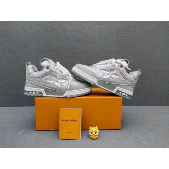 LV Shoes Top Quality
women 35-40
men 39-45 LV Shoes Top Quality
women 35-40
men 39-45