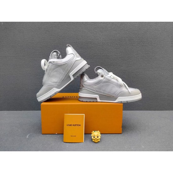 LV Shoes Top Quality
women 35-40
men 39-45 LV Shoes Top Quality
women 35-40
men 39-45