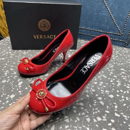 Versace Shoes Fashion shoes
Top Quality Versace Shoes Fashion shoes
Top Quality