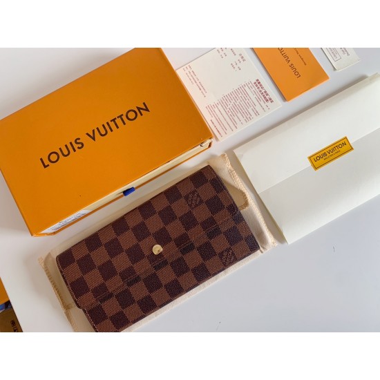 LV Bags High Quality Flip Wallet
LV Bags High Quality Flip Wallet
