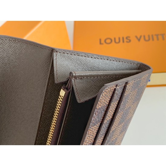 LV Bags High Quality Flip Wallet
LV Bags High Quality Flip Wallet