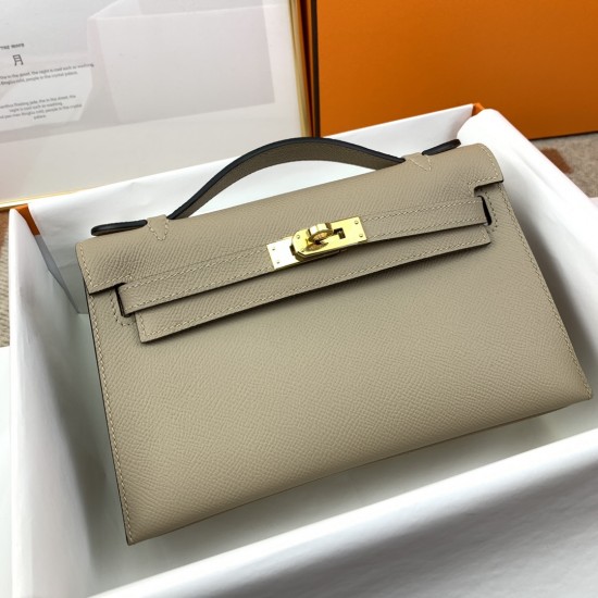Hermes Bags Top Quality Minikelly 二代
19cm $220 Hermes Bags Top Quality Minikelly 二代
19cm $220
