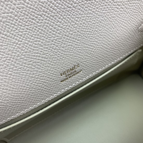 Hermes Bags Top Quality Minikelly 二代
19cm $220 Hermes Bags Top Quality Minikelly 二代
19cm $220