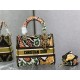 Dior Bags Top Quality
Five Grid Dior Bags Top Quality
Five Grid