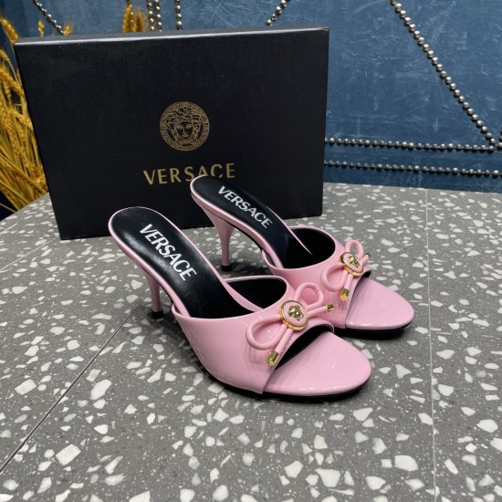 Versace Shoes Fashion shoes
Top Quality Versace Shoes Fashion shoes
Top Quality