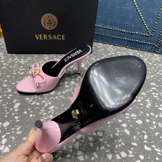 Versace Shoes Fashion shoes
Top Quality Versace Shoes Fashion shoes
Top Quality