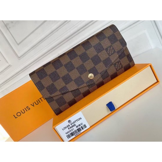 LV Bags High Quality Flip Wallet
LV Bags High Quality Flip Wallet