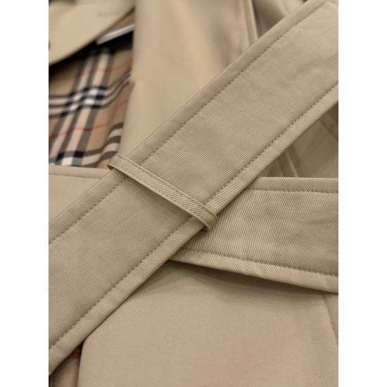 Burberry coat
uk4,6,8,10,12 Burberry coat
uk4,6,8,10,12