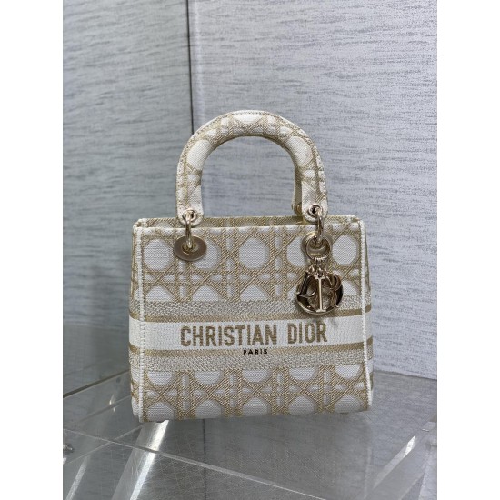 Dior Bags Top Quality
Five Grid Dior Bags Top Quality
Five Grid