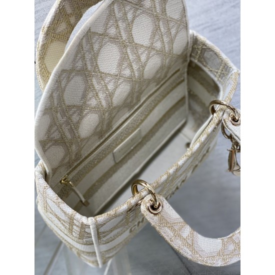 Dior Bags Top Quality
Five Grid Dior Bags Top Quality
Five Grid