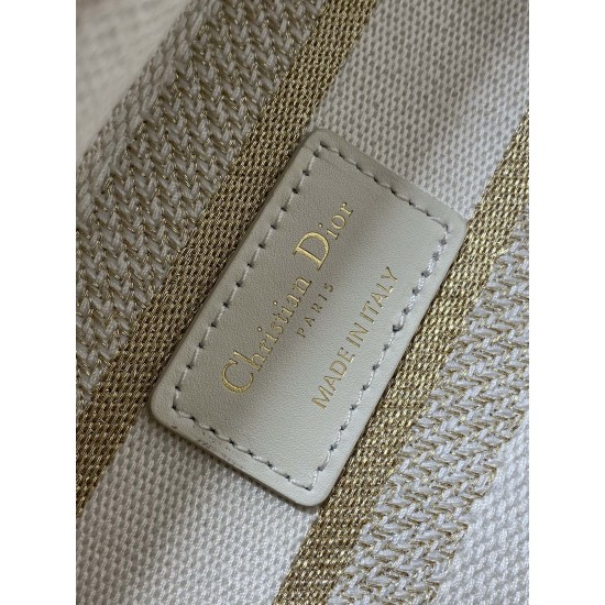 Dior Bags Top Quality
Five Grid Dior Bags Top Quality
Five Grid
