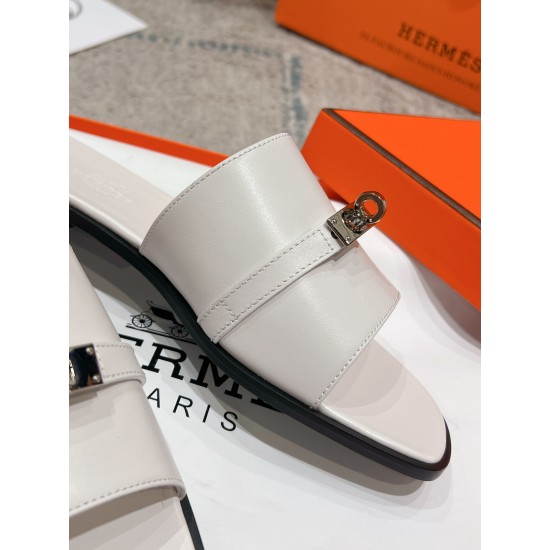 Hermes Shoes Top Quality
35-42 Hermes Shoes Top Quality
35-42