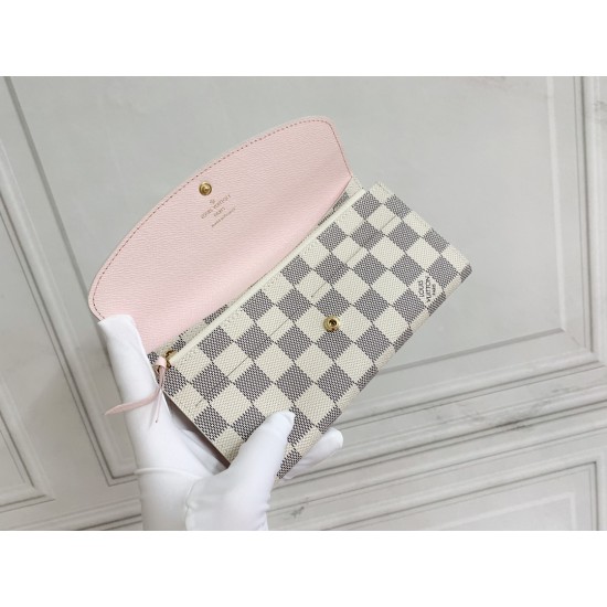 LV Bags High Quality Flip Wallet
LV Bags High Quality Flip Wallet