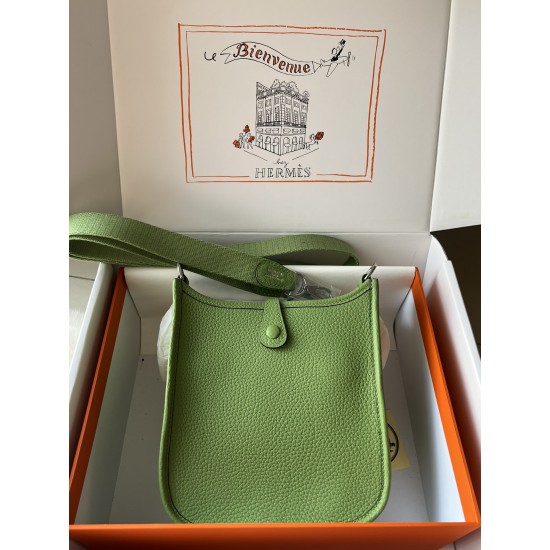 Hermes Bags Top Quality Evelyne 17cm
Hermes Bags Top Quality Evelyne 17cm