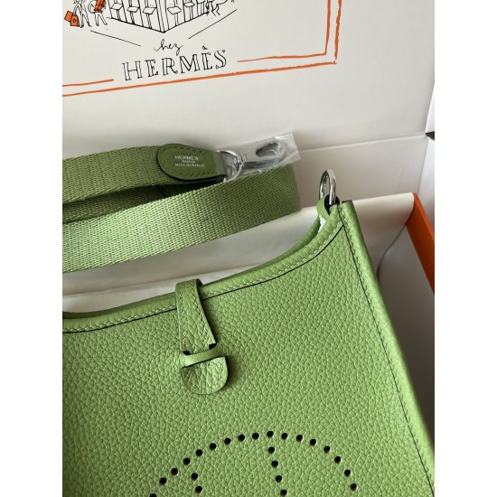 Hermes Bags Top Quality Evelyne 17cm
Hermes Bags Top Quality Evelyne 17cm
