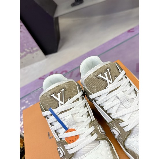 LV Shoes Top Quality
women 35-40
men 39-45 LV Shoes Top Quality
women 35-40
men 39-45