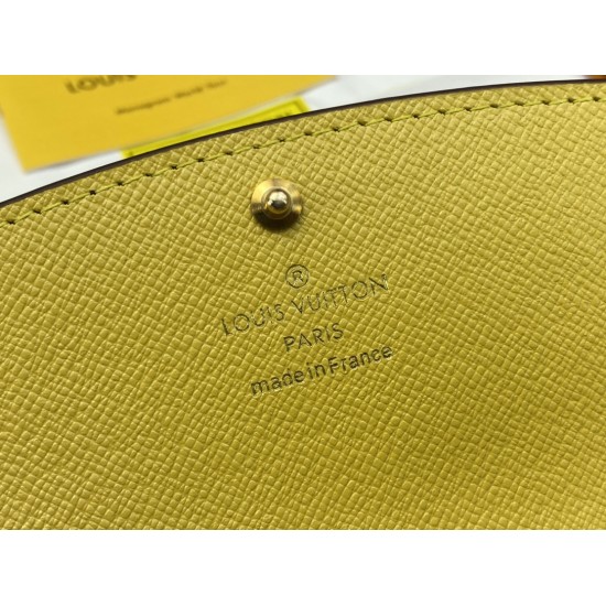 LV Bags High Quality Flip Wallet
LV Bags High Quality Flip Wallet