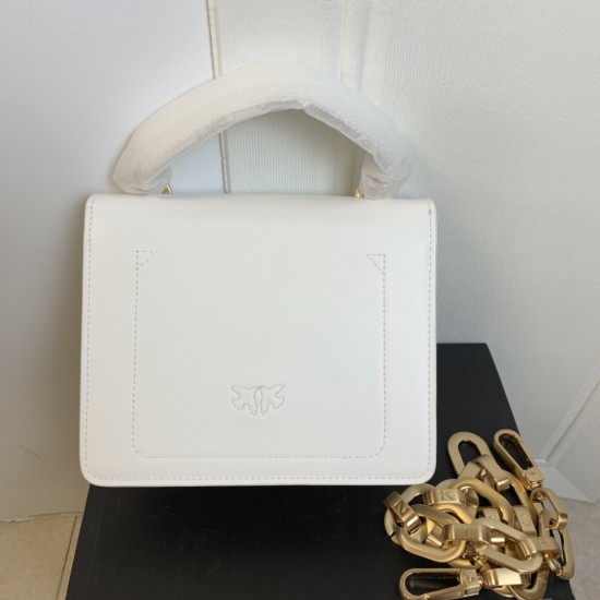 Pinko Bags Top Quality
27*17*8cm Pinko Bags Top Quality
27*17*8cm