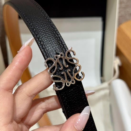 Loewe Belts
Top Quality Loewe Belts
Top Quality
