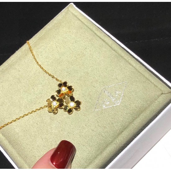 Van Cleef Jewelry Necklace Van Cleef Jewelry Necklace