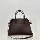 The Row Bags Top Quality
Small:26.20.18
Big:38.26.23 The Row Bags Top Quality
Small:26.20.18
Big:38.26.23