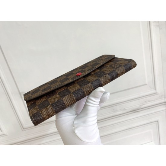 LV Bags High Quality Flip Wallet
LV Bags High Quality Flip Wallet
