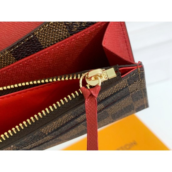 LV Bags High Quality Flip Wallet
LV Bags High Quality Flip Wallet