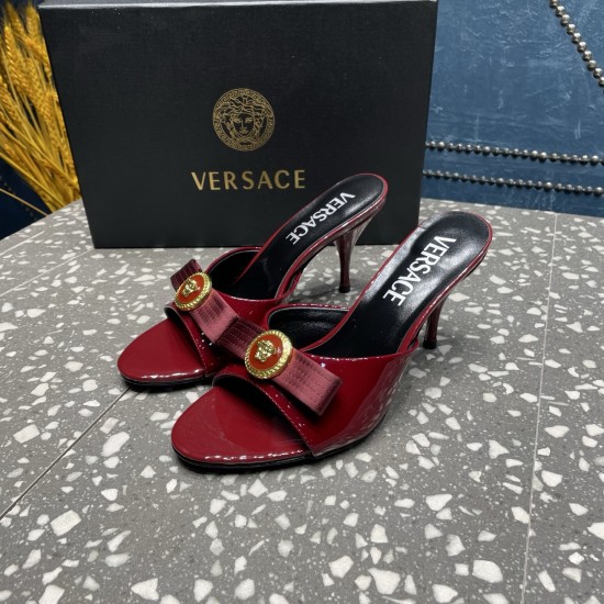 Versace Shoes Fashion shoes
Top Quality Versace Shoes Fashion shoes
Top Quality