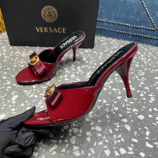 Versace Shoes Fashion shoes
Top Quality Versace Shoes Fashion shoes
Top Quality