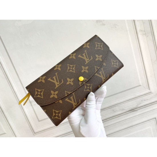 LV Bags High Quality Flip Wallet
LV Bags High Quality Flip Wallet