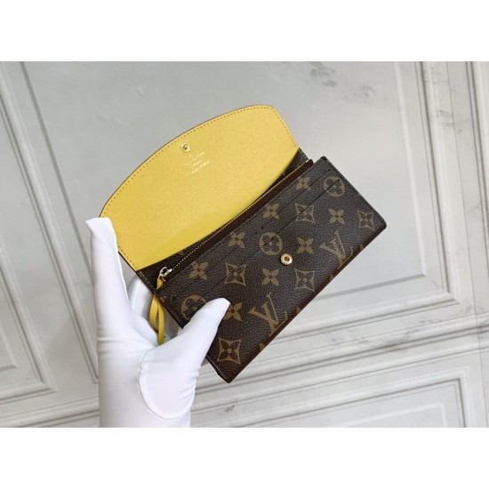 LV Bags High Quality Flip Wallet
LV Bags High Quality Flip Wallet