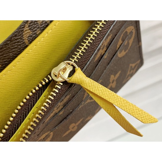 LV Bags High Quality Flip Wallet
LV Bags High Quality Flip Wallet