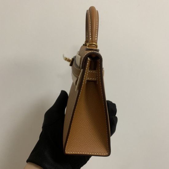 Hermes Bags Top Quality Minikelly 二代
19cm $220 Hermes Bags Top Quality Minikelly 二代
19cm $220