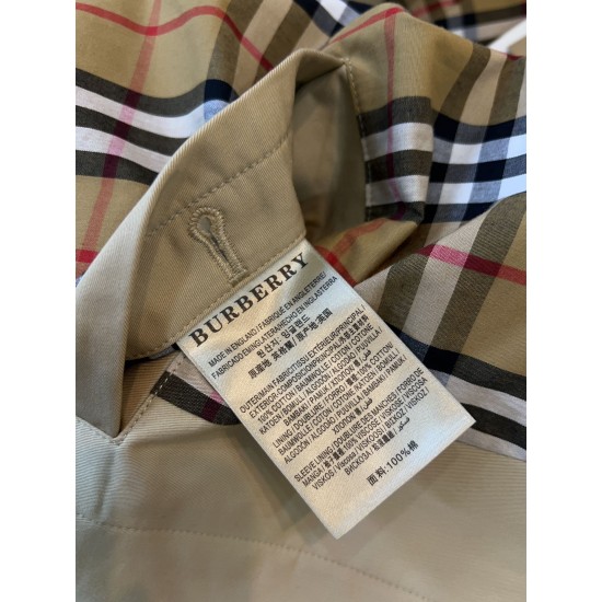 Burberry coat
uk4，6，8，10，12
