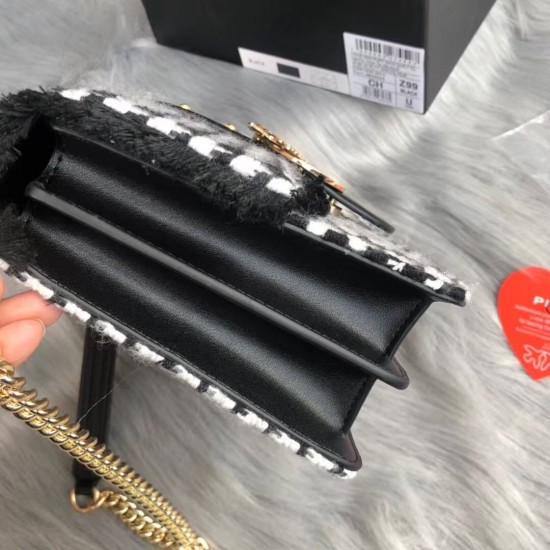 Pinko Bags Top Quality
27*17*8cm Pinko Bags Top Quality
27*17*8cm