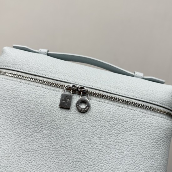 LP Bags Top Quality Size: 23 × 8 × 22cm LP Bags Top Quality Size: 23 × 8 × 22cm