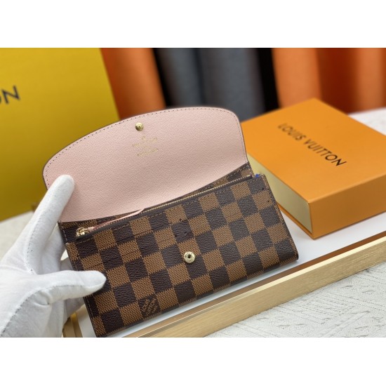 LV Bags High Quality Flip Wallet
LV Bags High Quality Flip Wallet