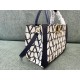 Valentino Bags Top Quality
35/25/17cm Valentino Bags Top Quality
35/25/17cm