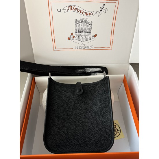 Hermes Bags Top Quality Evelyne 17cm
Hermes Bags Top Quality Evelyne 17cm