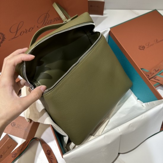 LP Bags Top Quality Size: 23 × 8 × 22cm