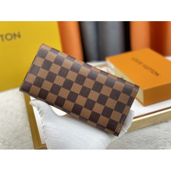 LV Bags High Quality Flip Wallet
LV Bags High Quality Flip Wallet