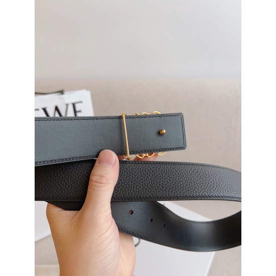 Loewe Belts
Top Quality Loewe Belts
Top Quality