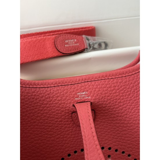 Hermes Bags Top Quality Evelyne 17cm
Hermes Bags Top Quality Evelyne 17cm