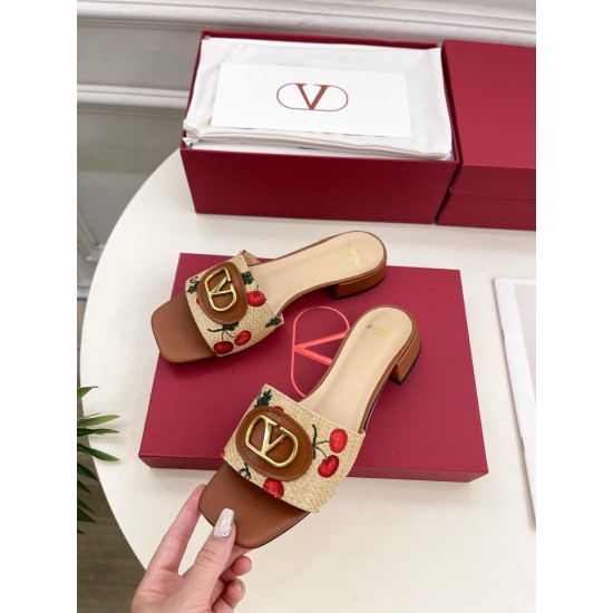Valentino Shoes Top Quality Valentino Shoes Top Quality