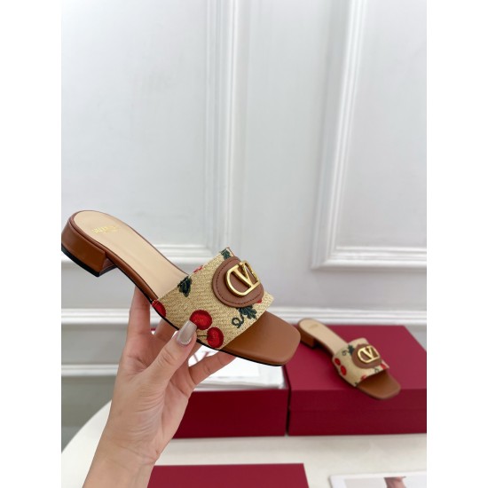 Valentino Shoes Top Quality Valentino Shoes Top Quality